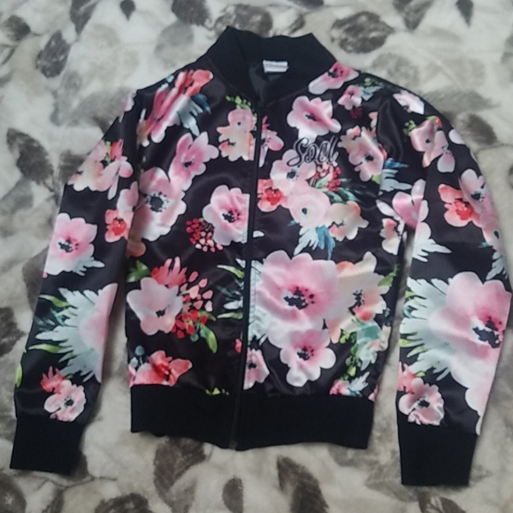 Soel Dancewear Other - Soel Dancewear Bomber Jacket Medium